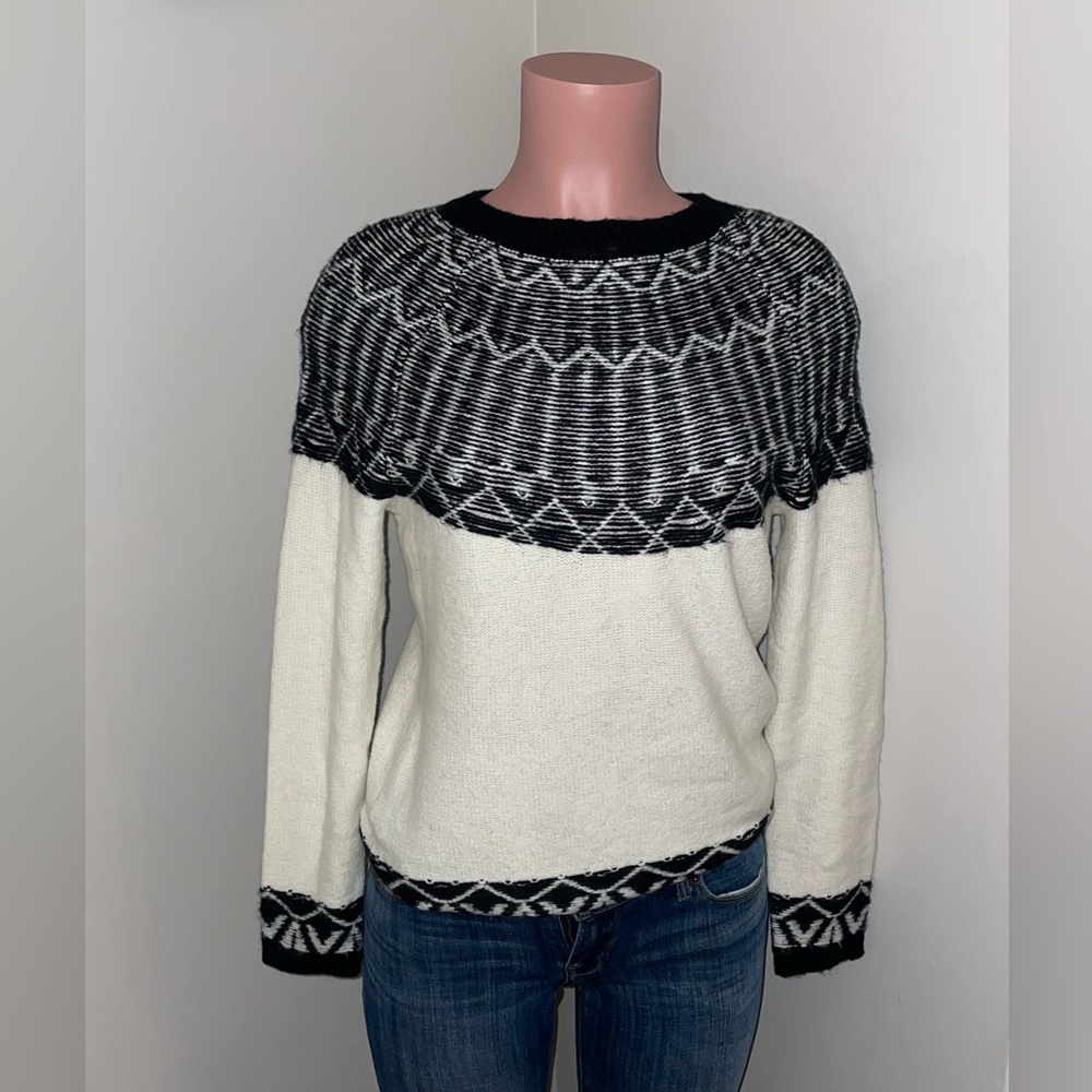 Talbots Ivory Black Wool Blend Fuzzy Fair Isle Crewneck Pullover Sweater